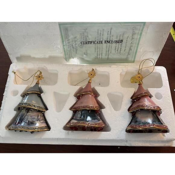 Thomas Kinkade Bone China Christmas Ornaments set of 3 - Picture 1 of 8